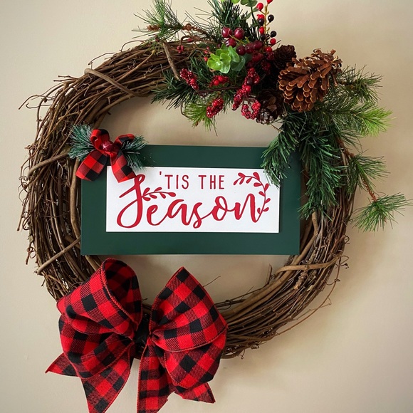 Christmas wreath - Picture 1 of 1